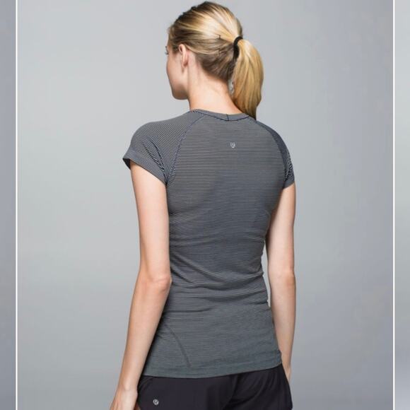 Lululemon Run: Swiftly Tech Short Hyper Stripe 4 - Picture 2 of 6
